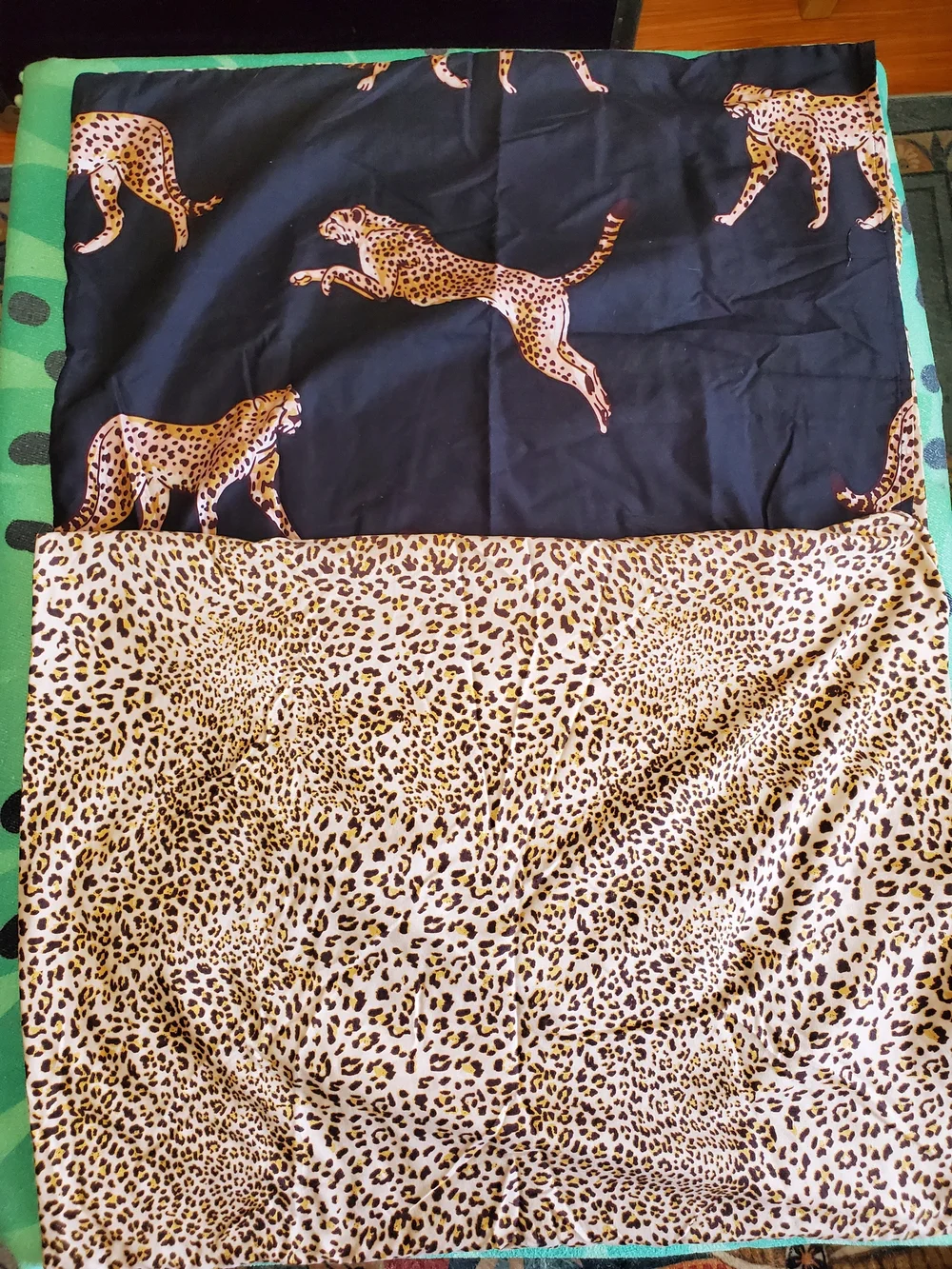Navy Leopard Print/Reversible Duvet Cover & Pillow Cases - 3 Pieces